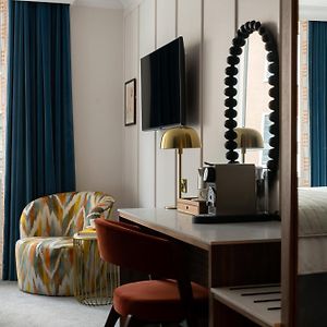 Deluxe Zimmer mit Kingsize-Bett